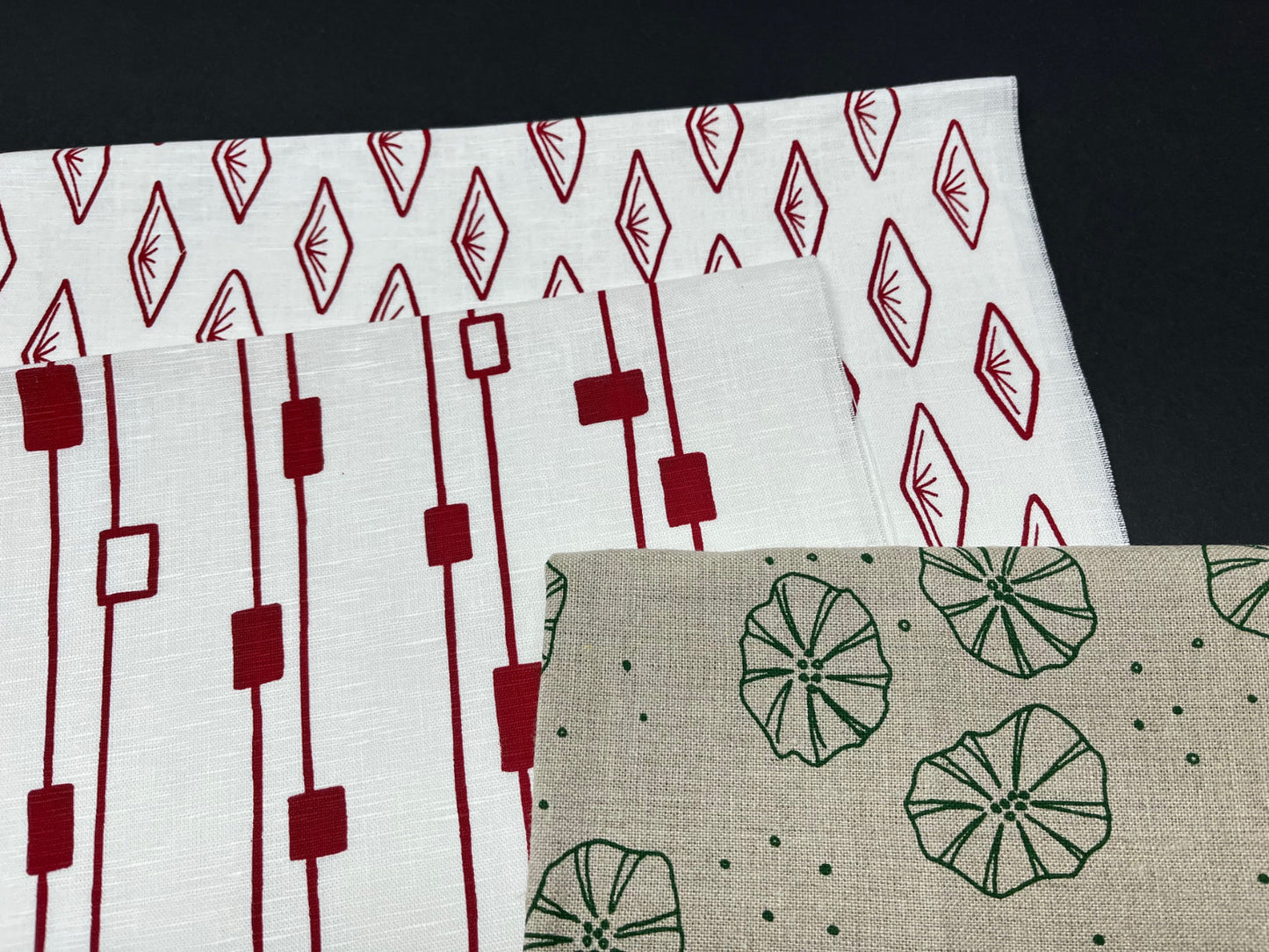 Bundle of 3 fabrics, Red and Forest Petunia