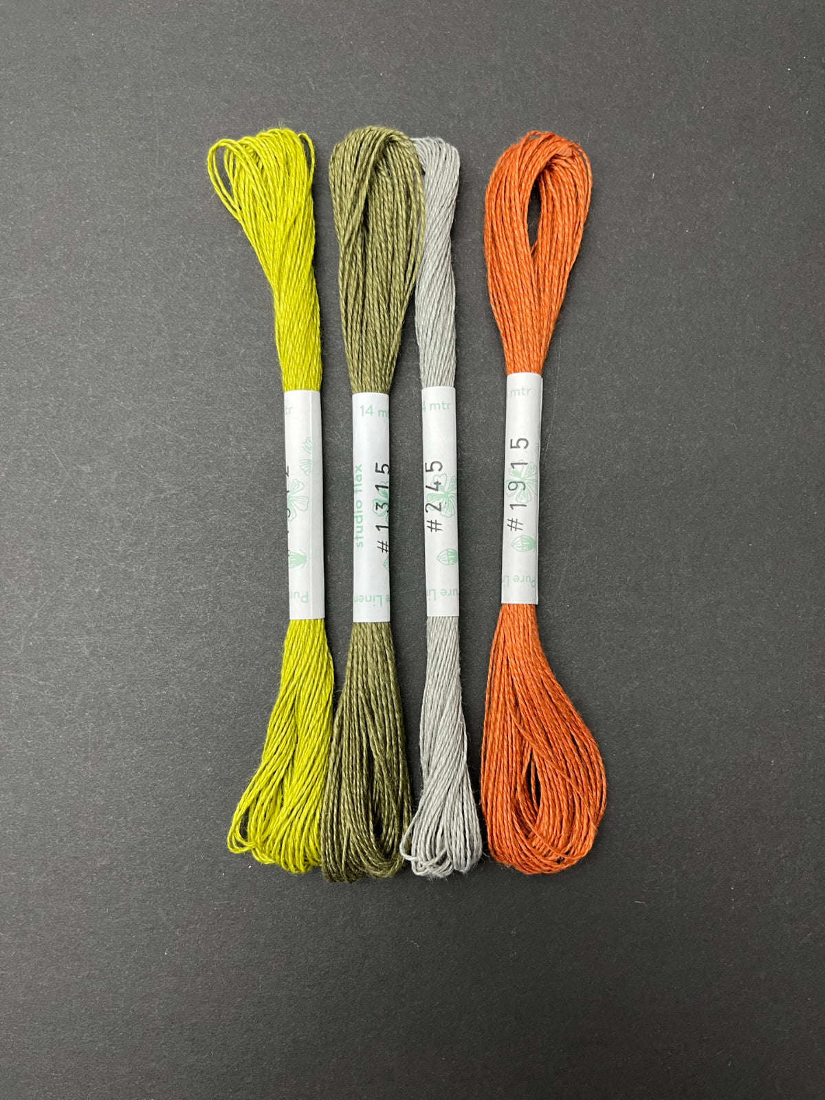 linen thread, 4 skeins, SF4a2
