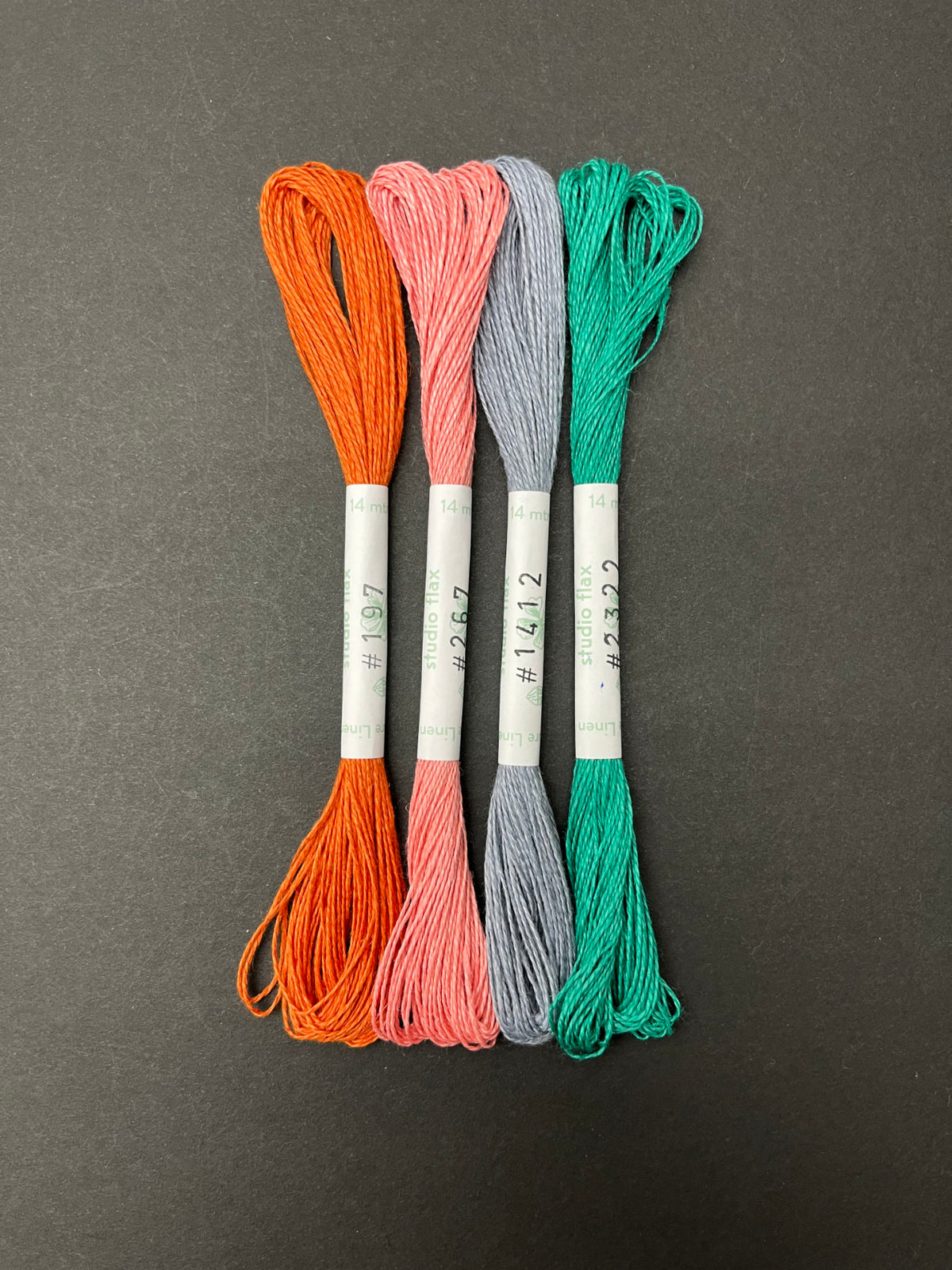 linen thread, 4 skeins, SF4a6