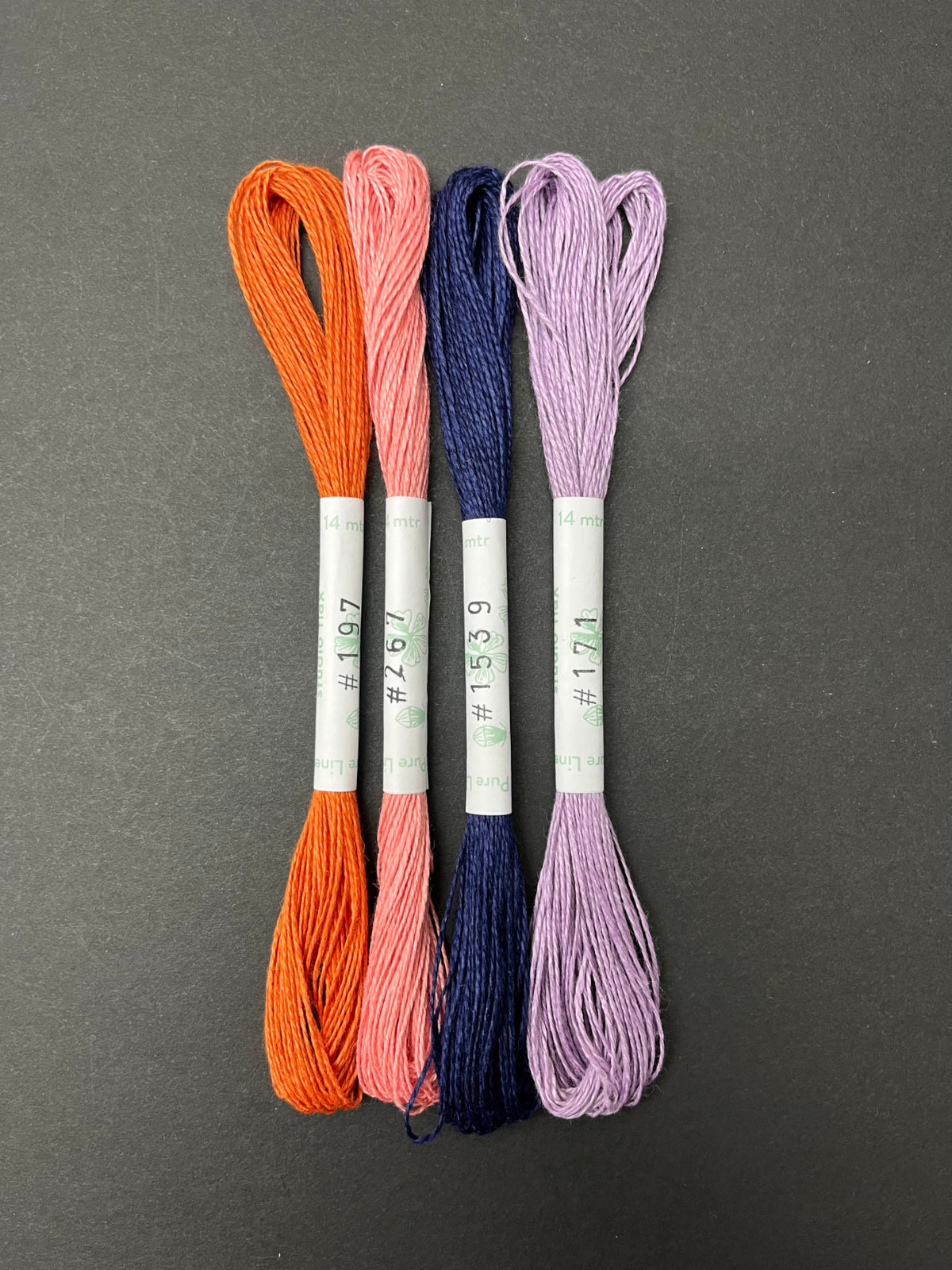 linen thread, 4 skeins, SF4a7