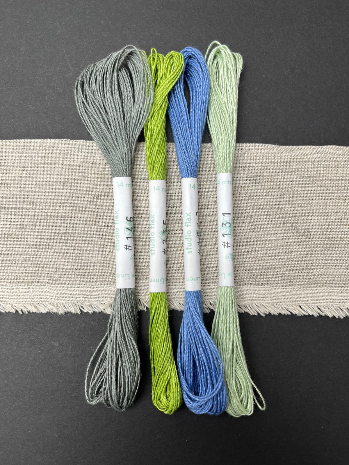 linen thread, 4 skeins, SFm4B7